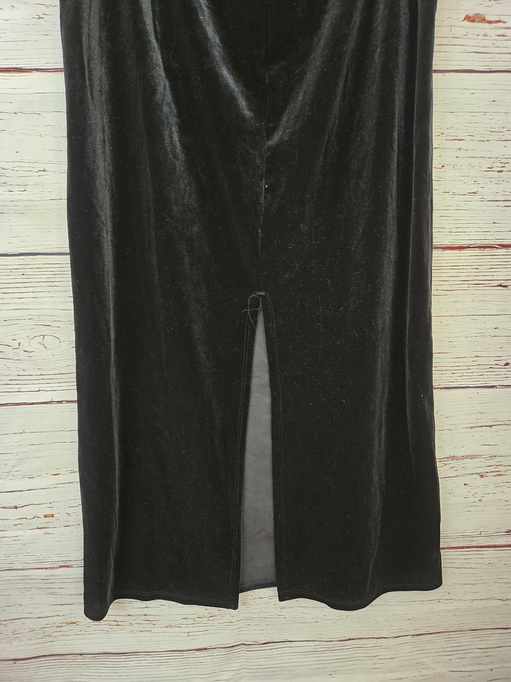 NWT Wild Fable Women's Black Velvet Midi Skirt Size L Back Slit Stretch Pull-On - Picture 9 of 15